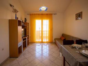 Apartment in Pa man near Adriatic Beaches
