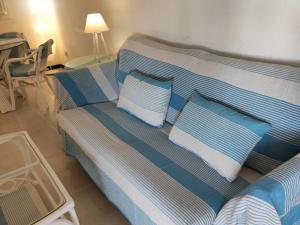 Apartamento en Primera Línea en Miami Playa - ES-9-184