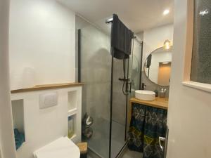 Appartement rénové avec parking, proche océan à Anglet - FR-1-239-1117