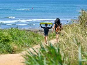 Maisons de vacances Maison renovee 2 chambres, 700m plage, Acces WIFI - FR-1-231-335 : photos des chambres