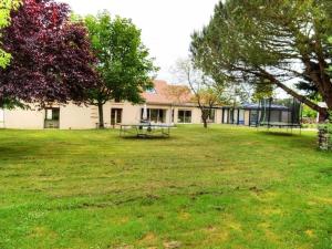 Gîte Tourangelle avec Piscine Intérieure, Wifi, Jardin - FR-1-381-619