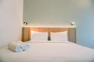 Stunning Studio Transpark Bintaro Apartment By Travelio - Mencil