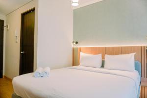 Stunning Studio Transpark Bintaro Apartment By Travelio