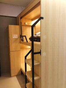 Hike Time Koh Tao Hostel