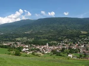 Au pied des Alpes - Les Travers Au pied des Alpes - Les Travers