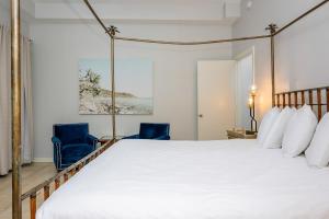 Phoenix East 001 condo