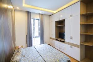 KenPi House, Nguyên Căn, đậu nhiều xe ô tô