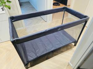 Peaceful triangle near downtown