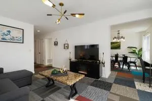 4 beds Private Unit Near BeachWalk, Golf, Trail - 蒙塔拉