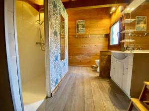 Chalets Chalet Baudelaire, 4* beau et authentique : photos des chambres