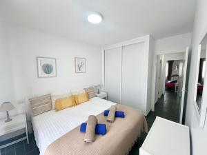 2The Best Location - Las Américas & Parking