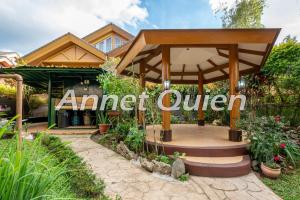 Camp John Hay 4BR Cabin