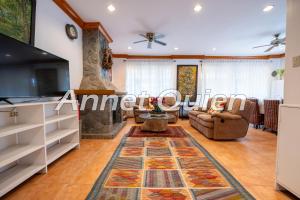 Camp John Hay 4BR Cabin