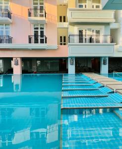 1 Parisian Charm Hideaway