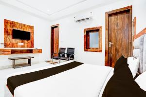 Townhouse Narholi Bridge Mathura