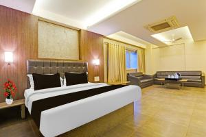 Collection O Nagpur Railway Station Formerly Jagannath Deluxe