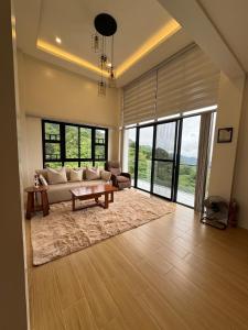 The Hillside Villa Tagaytay