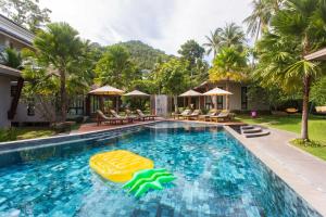 CHUZ Villas Samui SHA Plus
