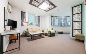 Vatican Hotel Sangmu