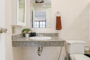 2 bed townhouse, best location, Patong