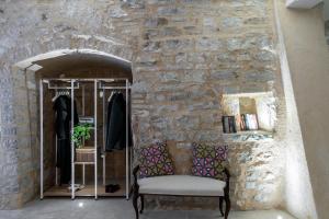 Cornelia Cave studio apartment