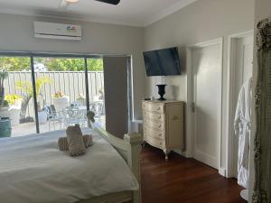 Whitfords Delight Bed & Breakfast