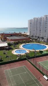 GATU Magavi Playa parking piscinas terraza "preferente para mayores de 21 años y familias"