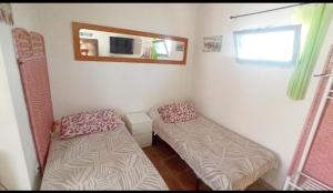 Beachfront Studio - Private Kitchen and Bath