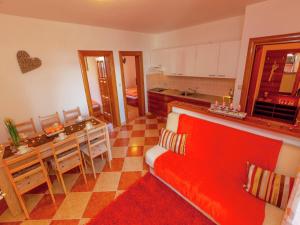 Spacious Apartment in Dramalj with Swimming Pool