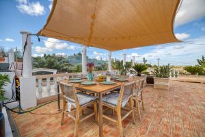 Luxury Villa Lge Pool Hot Tub Beach