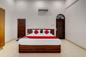 Hotel O Om Pushp Residency