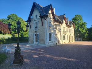 Château du Mesnil Soleil , domaine de charme et chambres dhôtes
