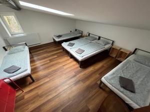 Fabrika Doubice & Cifra Gallery