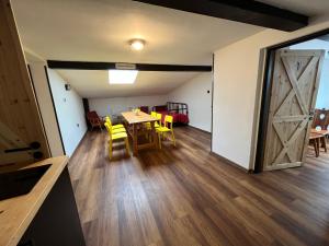 Fabrika Doubice & Cifra Gallery