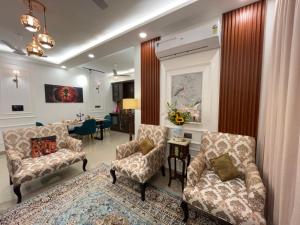Hostie Spriha-3BHK Serviced Apartment near Golf course road & Worldmark, Gurgaon