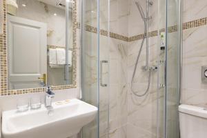 Hotels Best Western Hotel des Orangers Cannes : photos des chambres