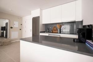 Apartment CÉLERE, 200m from the sea and 4km from golf resorts