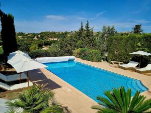 Villa 4 étoiles - parking - wifi - clim - piscine