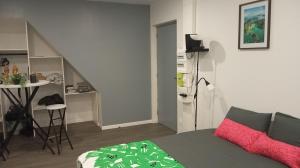 Appartements Studio neuf rue Gilbert : photos des chambres