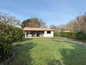 Maisons de vacances Petite Girolle : photos des chambres