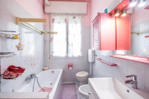 Nadia House, Bologna by Short Holidays