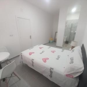 Emma Lovely Room with private Bathroom