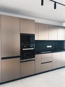 Desibu Collection - The Pearl St Julians