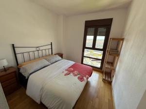 Cálido apartamento con PISCINA y garaje