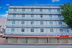 Dancenterak Palembang Near Jembatan Ampera Formerly Azzura Hotel - 3hvězdičkové hotely ve městě Palembang