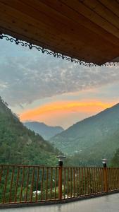 Jibhi Valley stays