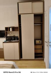 غرفة مزدوجة بنافذاتين سكن العاصمة