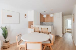 Stylish 2BR Apartment with AC & Terrace | By Airnest