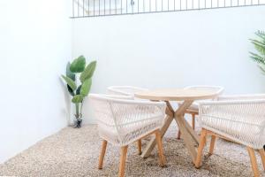 Stylish 2BR Apartment with AC & Terrace | By Airnest