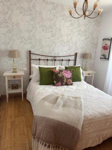 Charming house in Teo with balcony and parking included